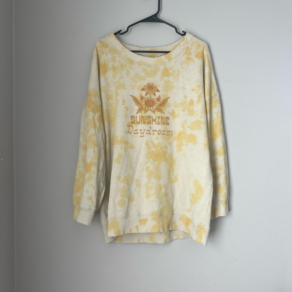 OVERSIZED ANTHROPOLOGIE CREWNECK!! - Picture 3 of 8